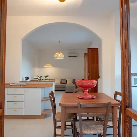 Holiday home Maria Beach House - 2min Walk To The Beach - Rooftop Terrace With Sea View *